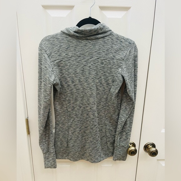 Women’s size small gray Columbia long sleeve lightweight full zip shirt/… - Picture 5 of 8